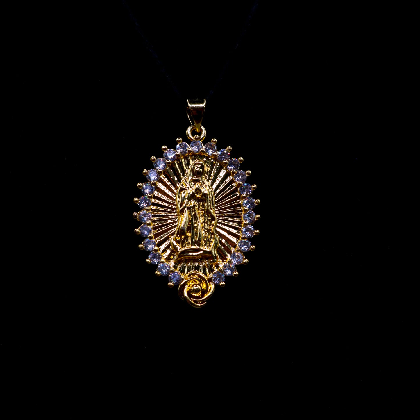 Diamond Oval Virgin Mary in Gold
